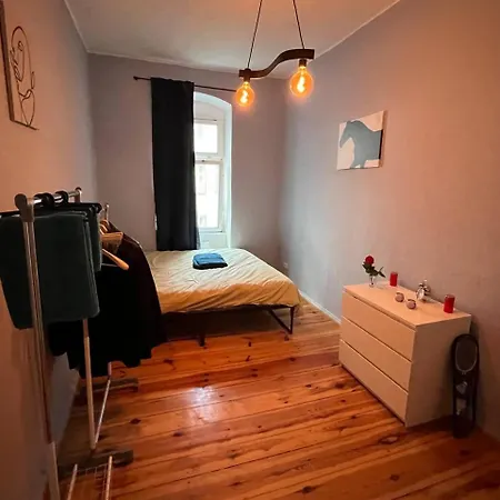 Stylish 2-room With Balcony Next To East Side Gallery شقة *