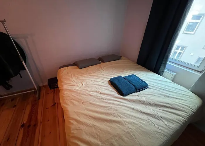 Stylish 2-room With Balcony Next To East Side Gallery 公寓