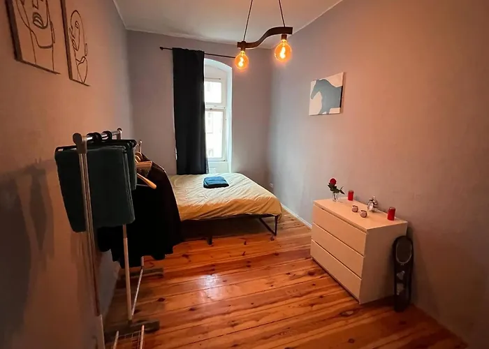 Stylish 2-room With Balcony Next To East Side Gallery Appartamento *