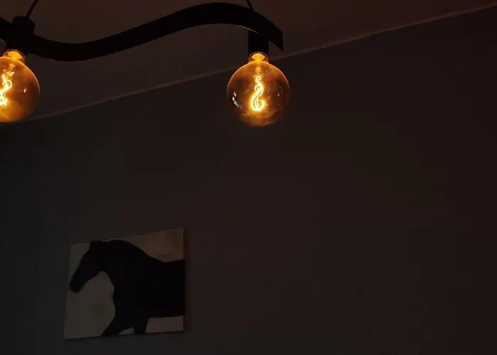 Stylish 2-room With Balcony Next To East Side Gallery Berlín