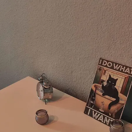 Stylish 2-room With Balcony Next To East Side Gallery Apartman