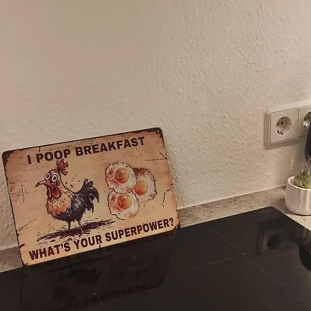 Stylish 2-room With Balcony Next To East Side Gallery *