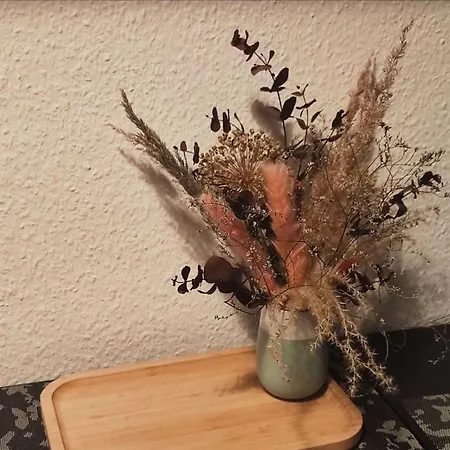 Stylish 2-room With Balcony Next To East Side Gallery