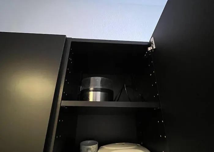 Lejlighed Stylish 2-room With Balcony Next To East Side Gallery